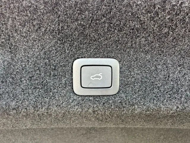 Xiaomi SU7 — Фото автомобиля 15