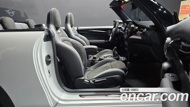 Mini Cooper Convertible — Фото автомобиля 26