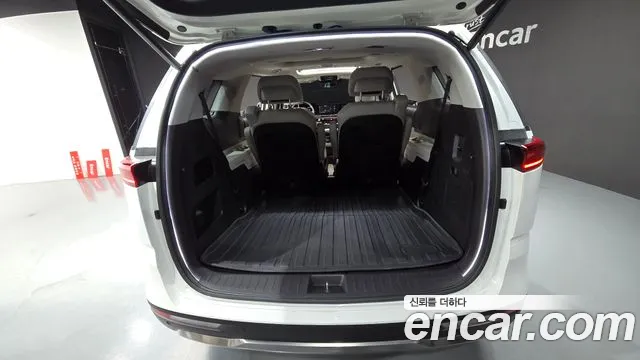 Kia Canival Carnival 4 поколение Бензин 7 мест Signature — Фото автомобиля 27