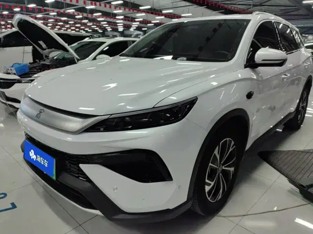 Фотография автомобиля — BYD Song Pro