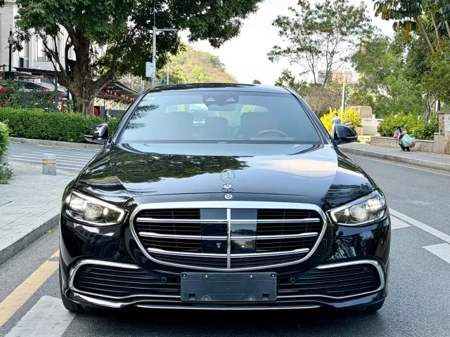 Mercedes-Benz S-Class — Фото автомобиля 2