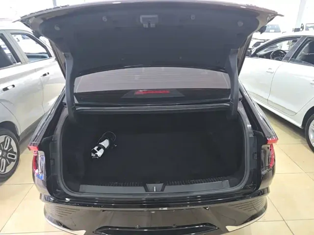 Wuling Starlight — Фото автомобиля 18