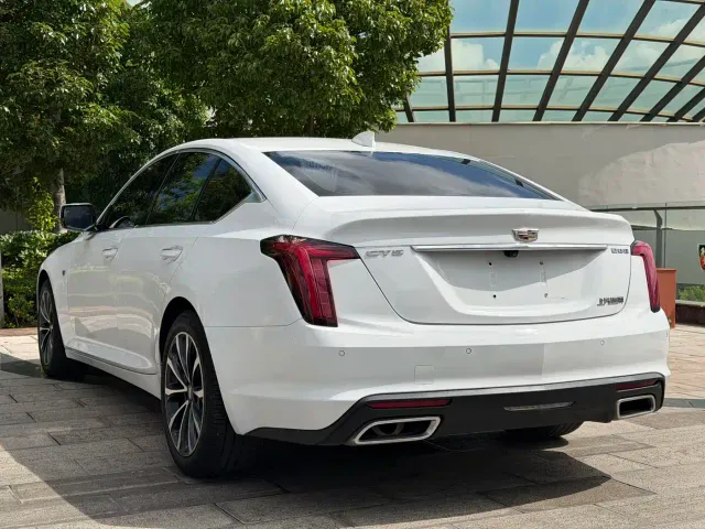 Cadillac CT5 — Фото автомобиля 6