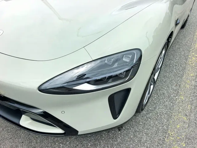 Xiaomi SU7 — Фото автомобиля 15