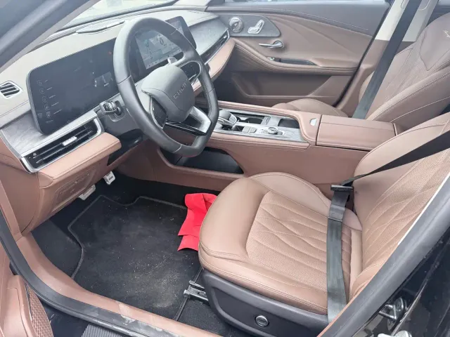 Chery Arrizo 8 — Фото автомобиля 4