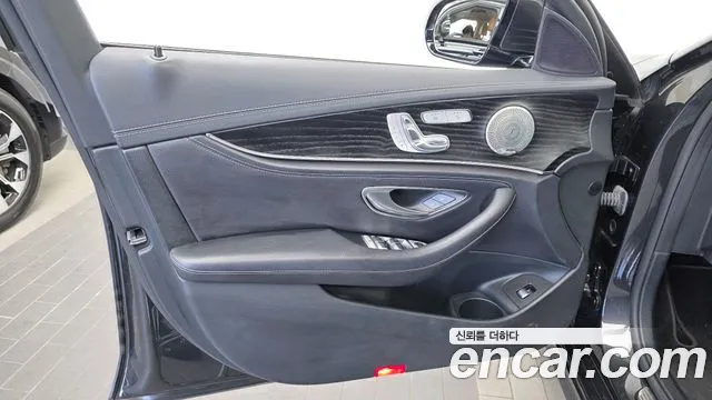 Mercedes-Benz E-Class W213 — Фото автомобиля 13