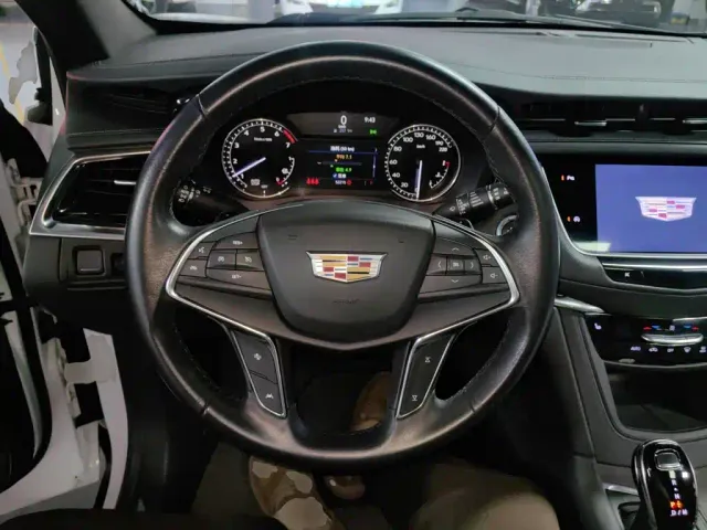 Cadillac XT5 — Фото автомобиля 6