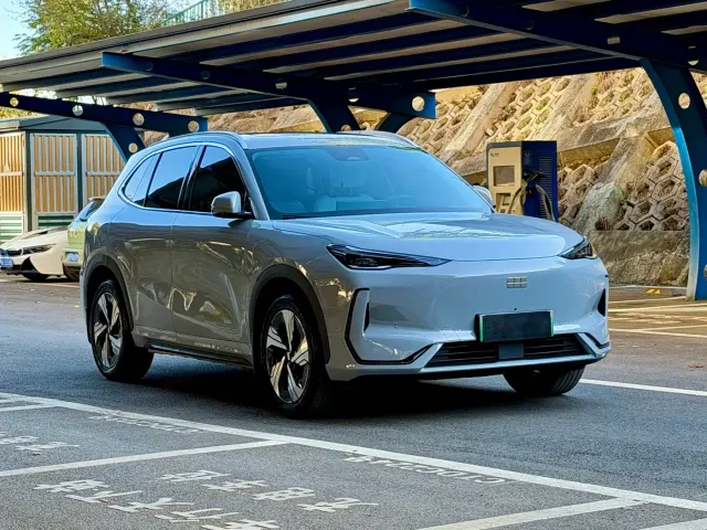 Geely Galaxy E5 — Фото автомобиля 3