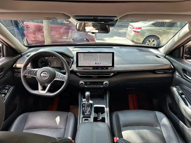 Nissan Teana — Фото автомобиля 9