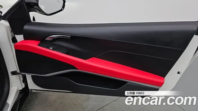 Lotus Emira — Фото автомобиля 25