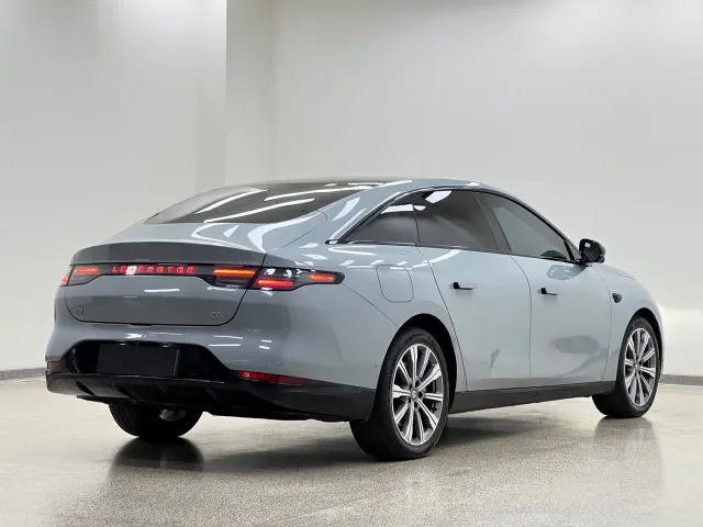 Leapmotor C01 — Фото автомобиля 6