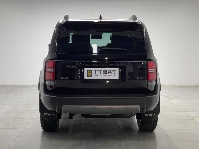 Toyota Prado — Фото автомобиля 5