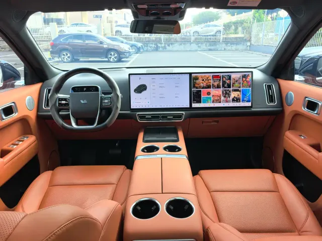 Li Auto L8 — Фото автомобиля 10