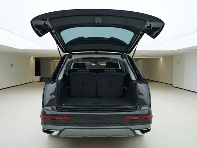 Audi Q7 — Фото автомобиля 5