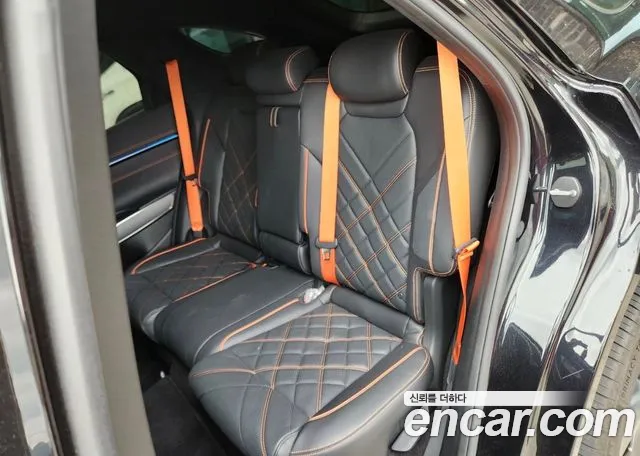 Genesis GV70 — Фото автомобиля 11