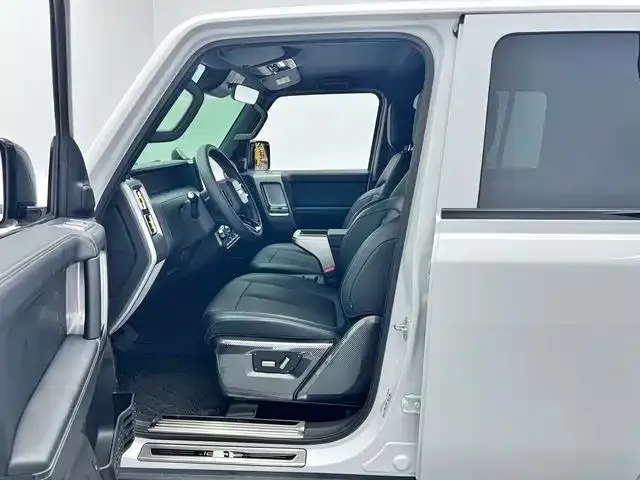 iCAR V23 — Фото автомобиля 12