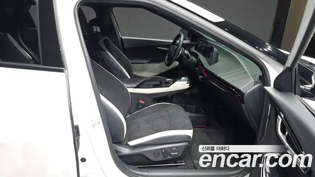 Kia EV6 — Фото автомобиля 11