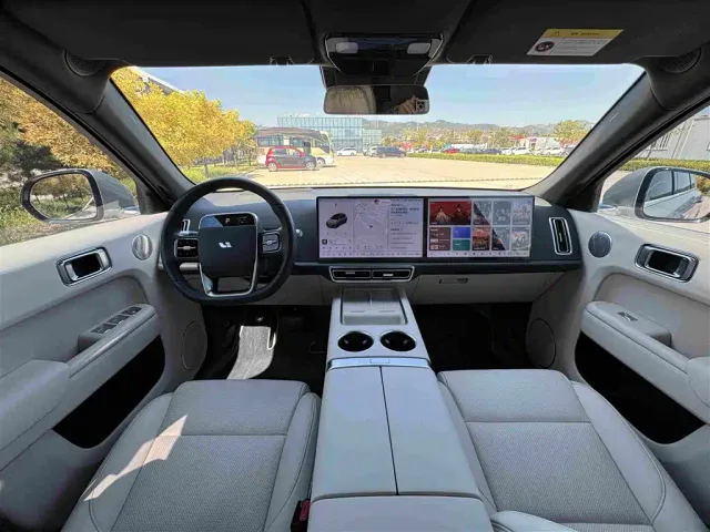 Li Auto L7 — Фото автомобиля 6