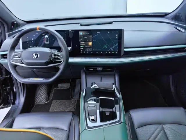 Changan UNI-T — Фото автомобиля 12