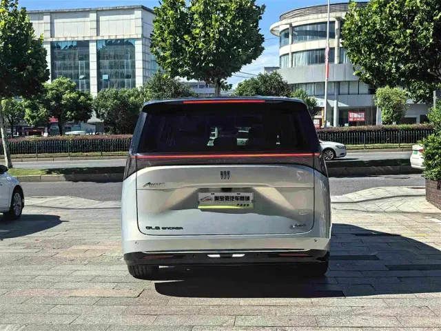 Buick Zhijing Shijia — Фото автомобиля 8