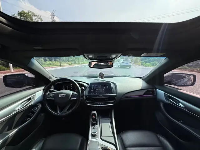 Cadillac CT5 — Фото автомобиля 11