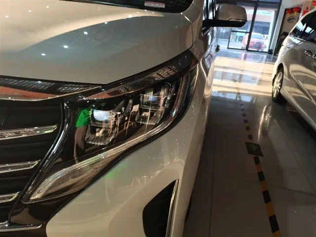 GAC Trumpchi M8 — Фото автомобиля 17