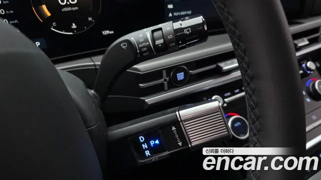 Hyundai Santa Fe MX5 — Фото автомобиля 8