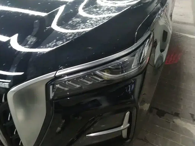 Hongqi HS5 — Фото автомобиля 17