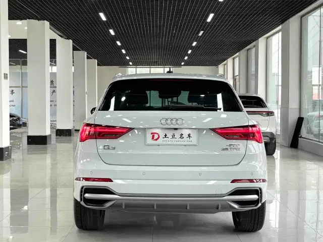 Audi Q3 — Фото автомобиля 5