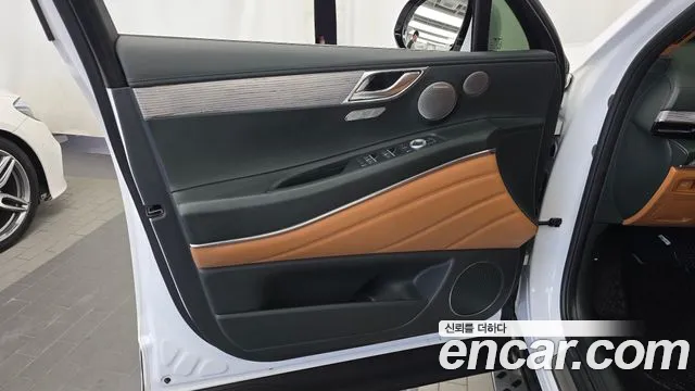 Genesis GV80 — Фото автомобиля 13