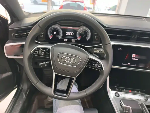Audi A6L — Фото автомобиля 10
