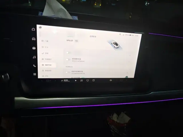 Xpeng P7 — Фото автомобиля 25