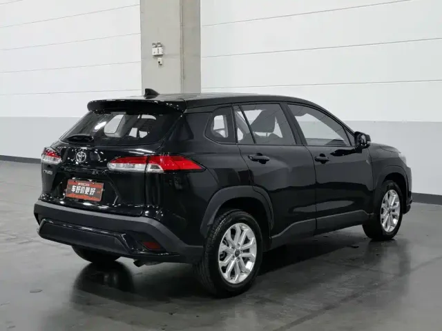 Toyota Frontlander — Фото автомобиля 2