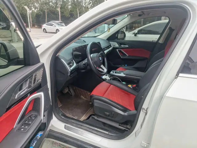 BMW X1 — Фото автомобиля 3