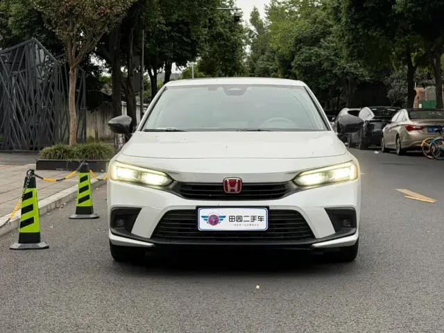 Honda Civic — Фото автомобиля 2