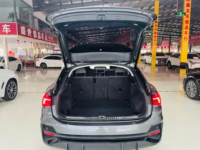Audi Q3 Sportback — Фото автомобиля 14