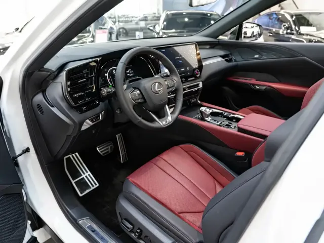 Lexus RX — Фото автомобиля 9