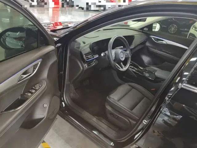 Buick Envision Plus — Фото автомобиля 15