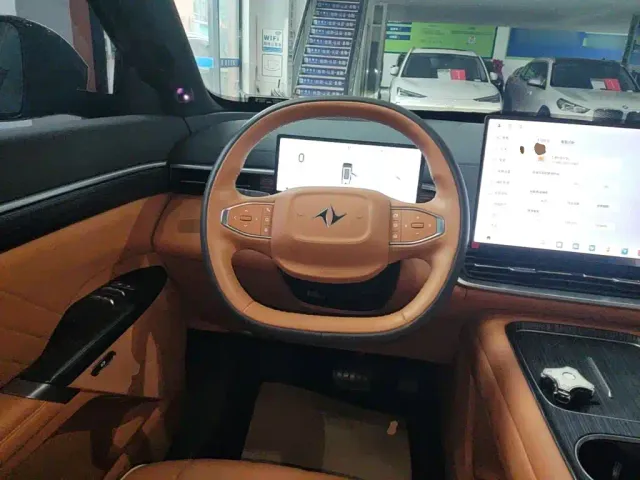Dongfeng eπ 008 — Фото автомобиля 10
