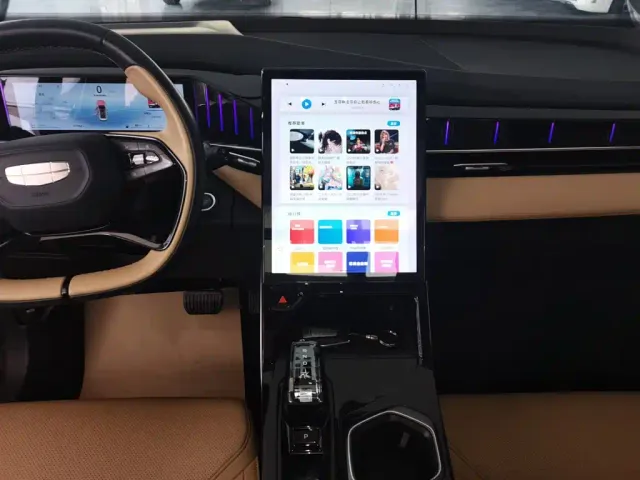 Geely Boyue L — Фото автомобиля 12