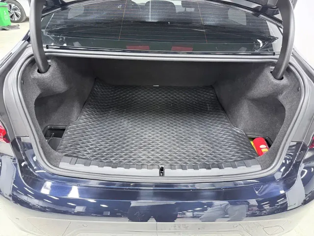BMW BMW 3 Series 2023 320Li M Sport Package — Фото автомобиля 22