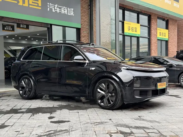 Li Auto L9 — Фото автомобиля 3