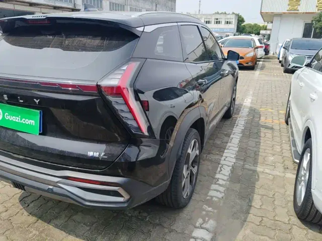Geely Boyue L — Фото автомобиля 7
