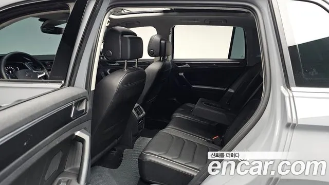 Volkswagen Tiguan Tiguan 2 поколение 2.0 TDI Prestige — Фото автомобиля 8