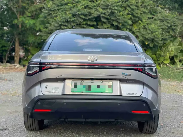 Toyota bZ3 — Фото автомобиля 8