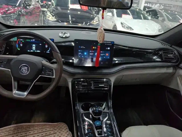 BYD Qin PLUS — Фото автомобиля 12