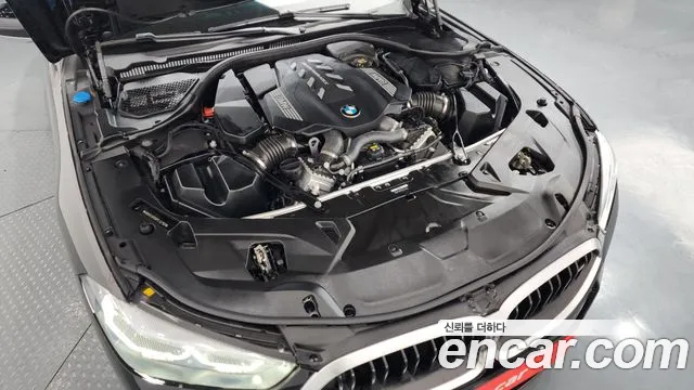 BMW 8 Series G15 — Фото автомобиля 6