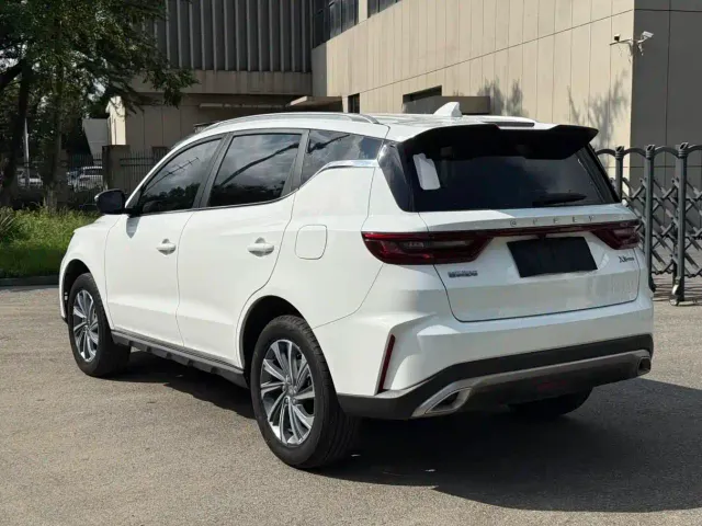 Geely Vision X6 — Фото автомобиля 13