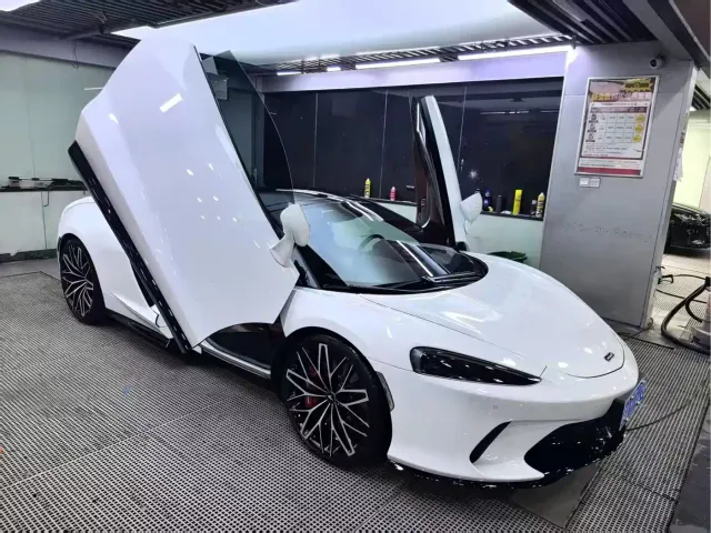 McLaren GT — Фото автомобиля 2