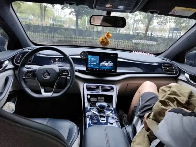 BYD Qin PLUS — Фото автомобиля 10